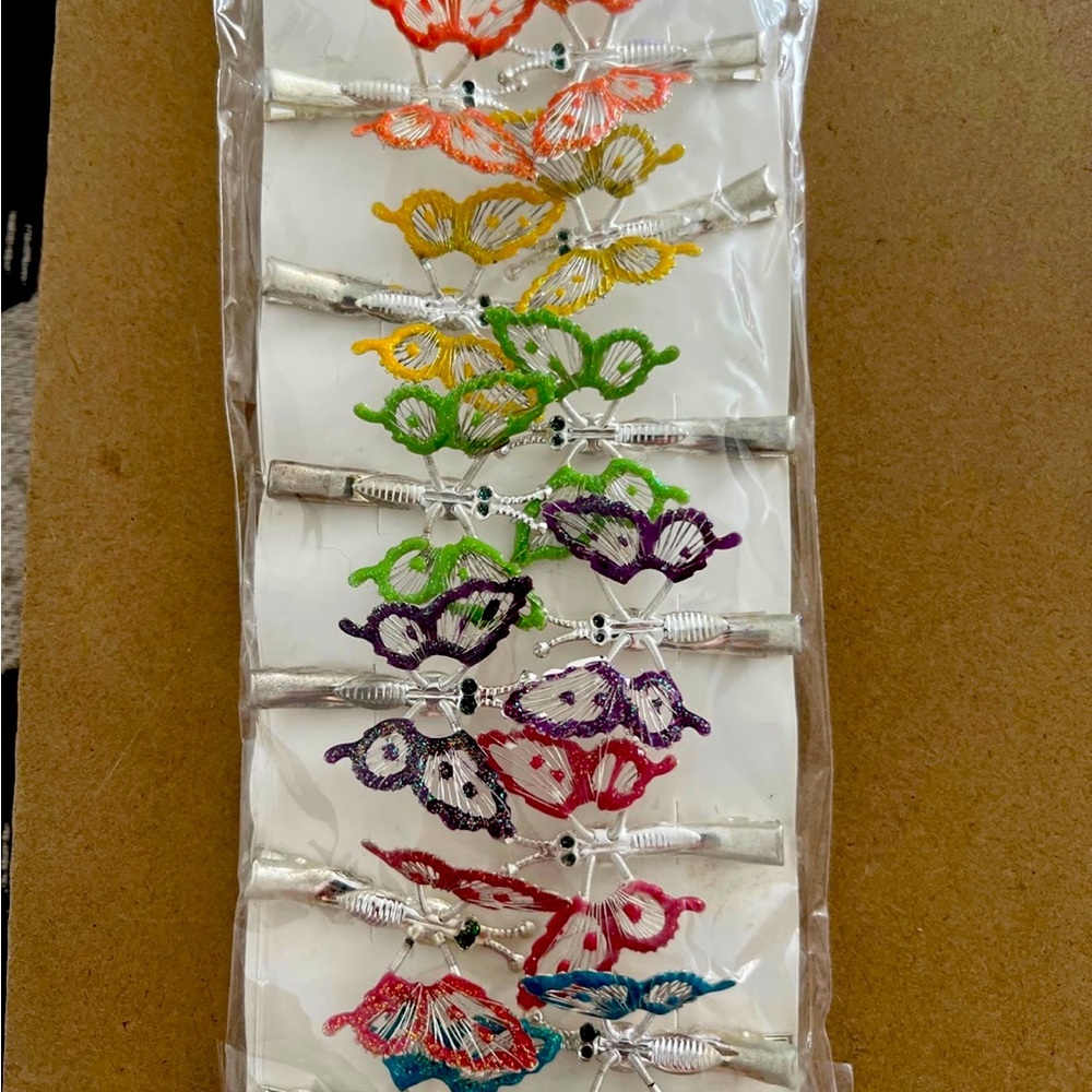 90s butterfly clips moving wings